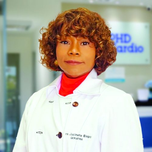 Dra. Jucinete Bispo geriatra geriatria médico do idoso em lauro de freitas phd cardio